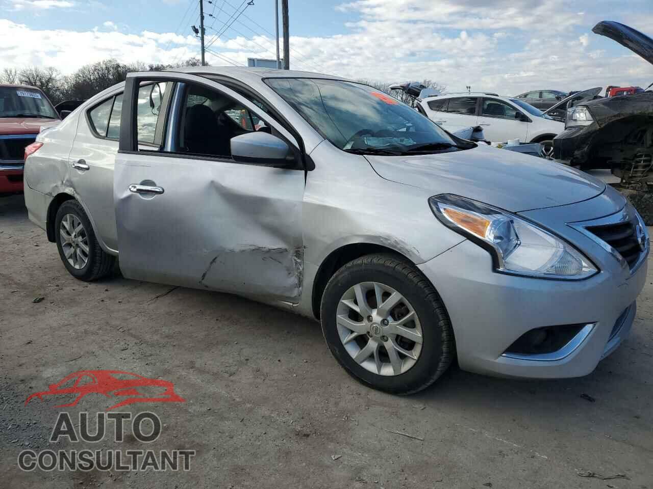 NISSAN VERSA 2019 - 3N1CN7AP7KL802105