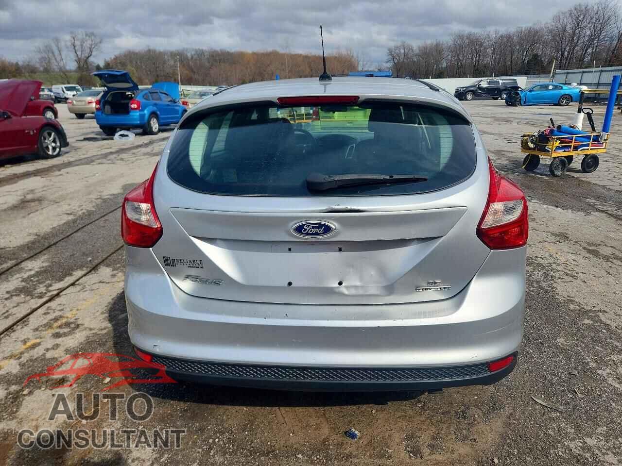 FORD FOCUS 2014 - 1FADP3K26EL288048