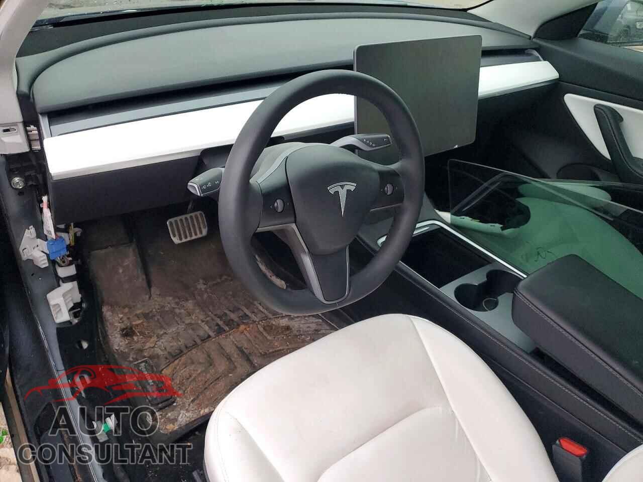 TESLA MODEL 3 2021 - 5YJ3E1EB4MF847898