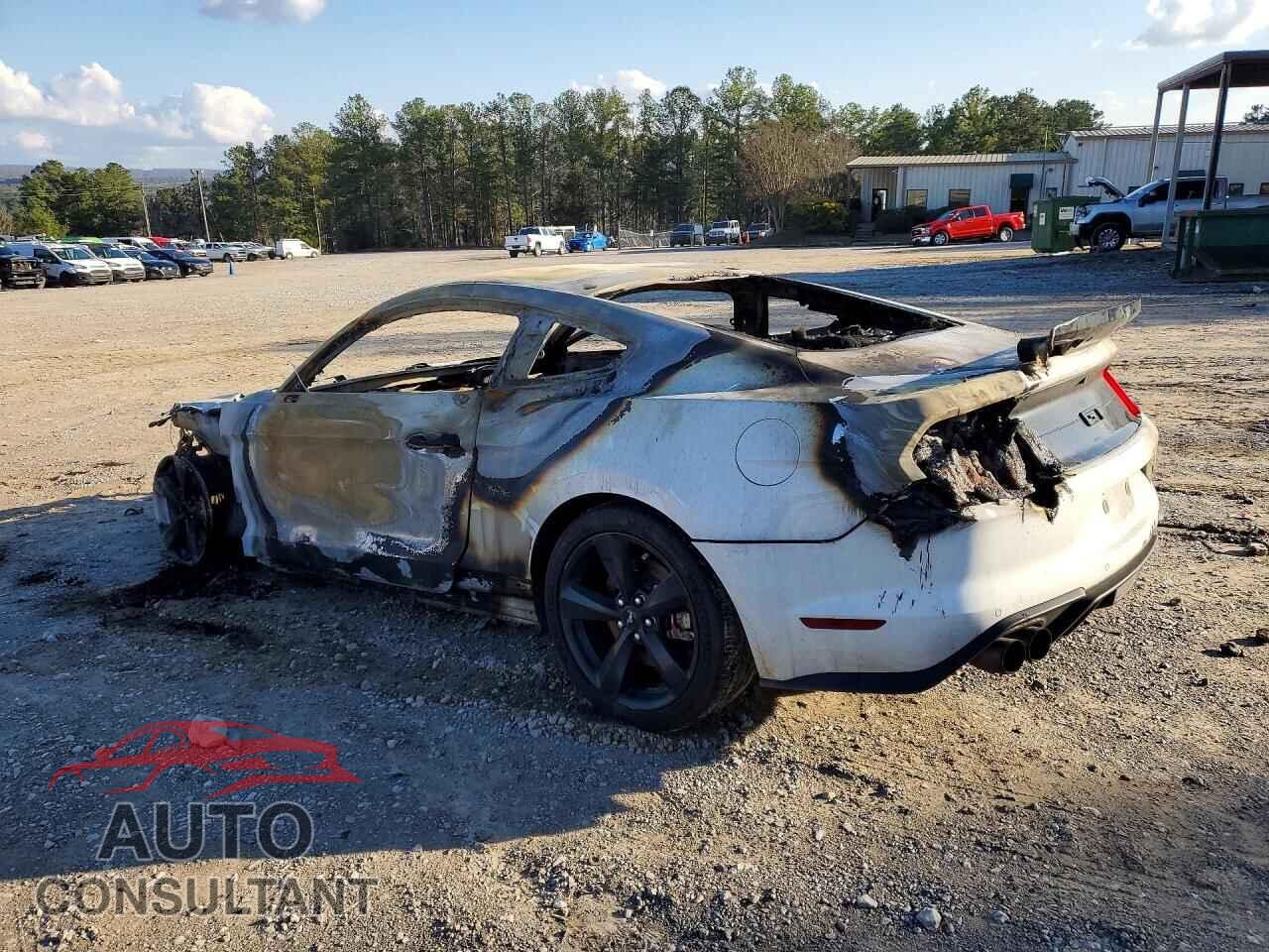 FORD MUSTANG 2022 - 1FA6P8CF2N5120435