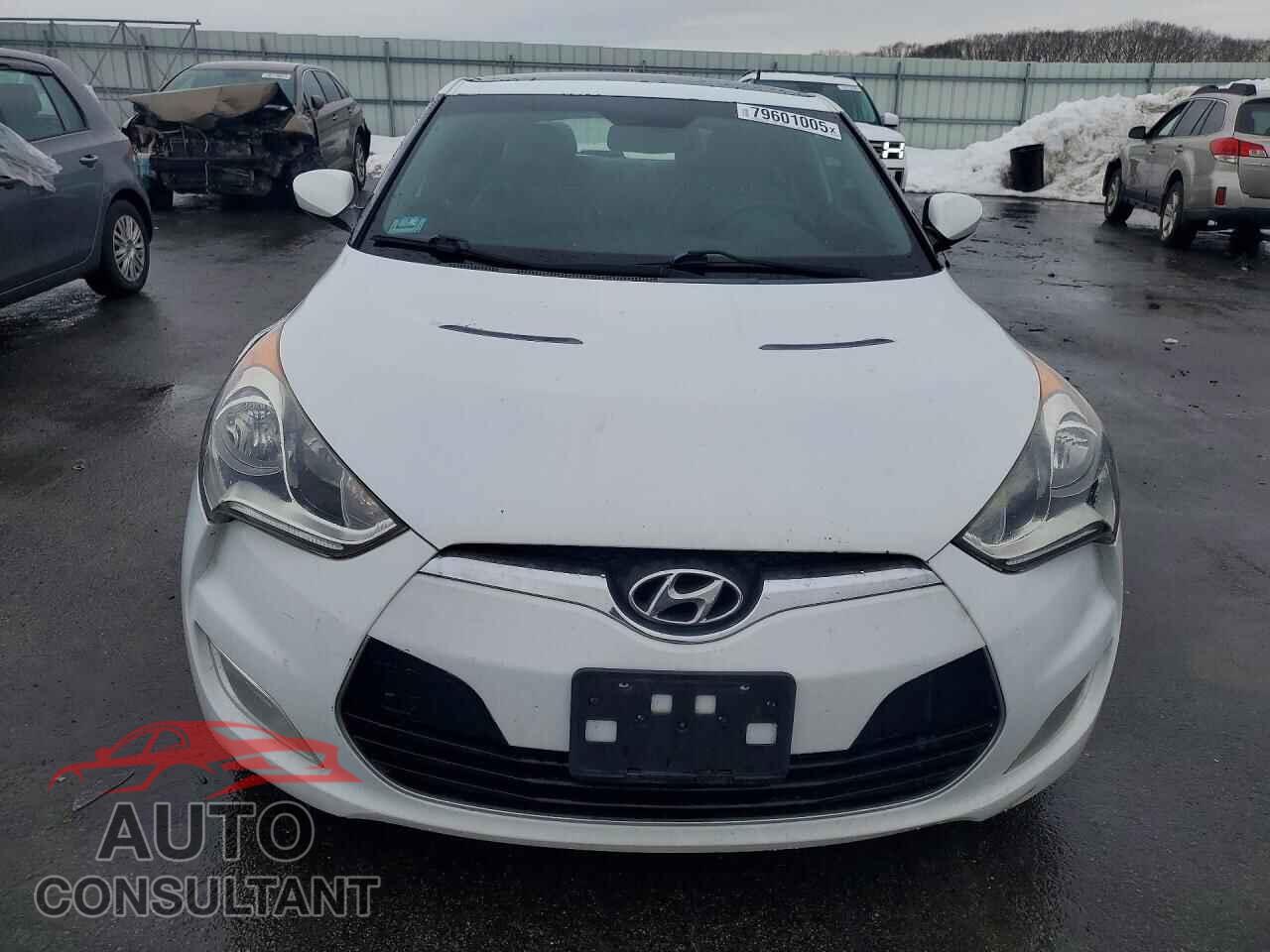 HYUNDAI VELOSTER 2013 - KMHTC6AD2DU123981