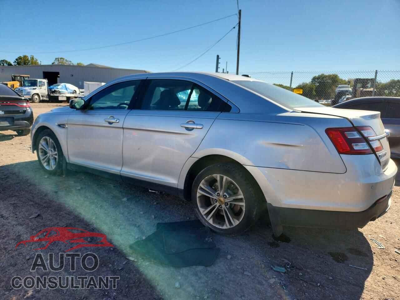 FORD TAURUS 2014 - 1FAHP2E81EG151989