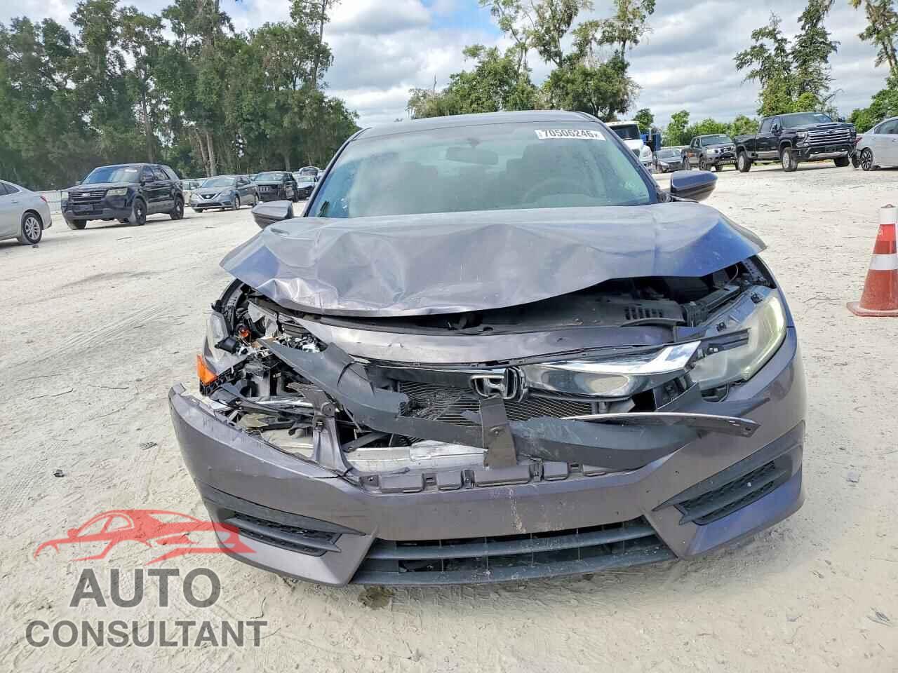 HONDA CIVIC 2017 - 19XFC2F58HE031077