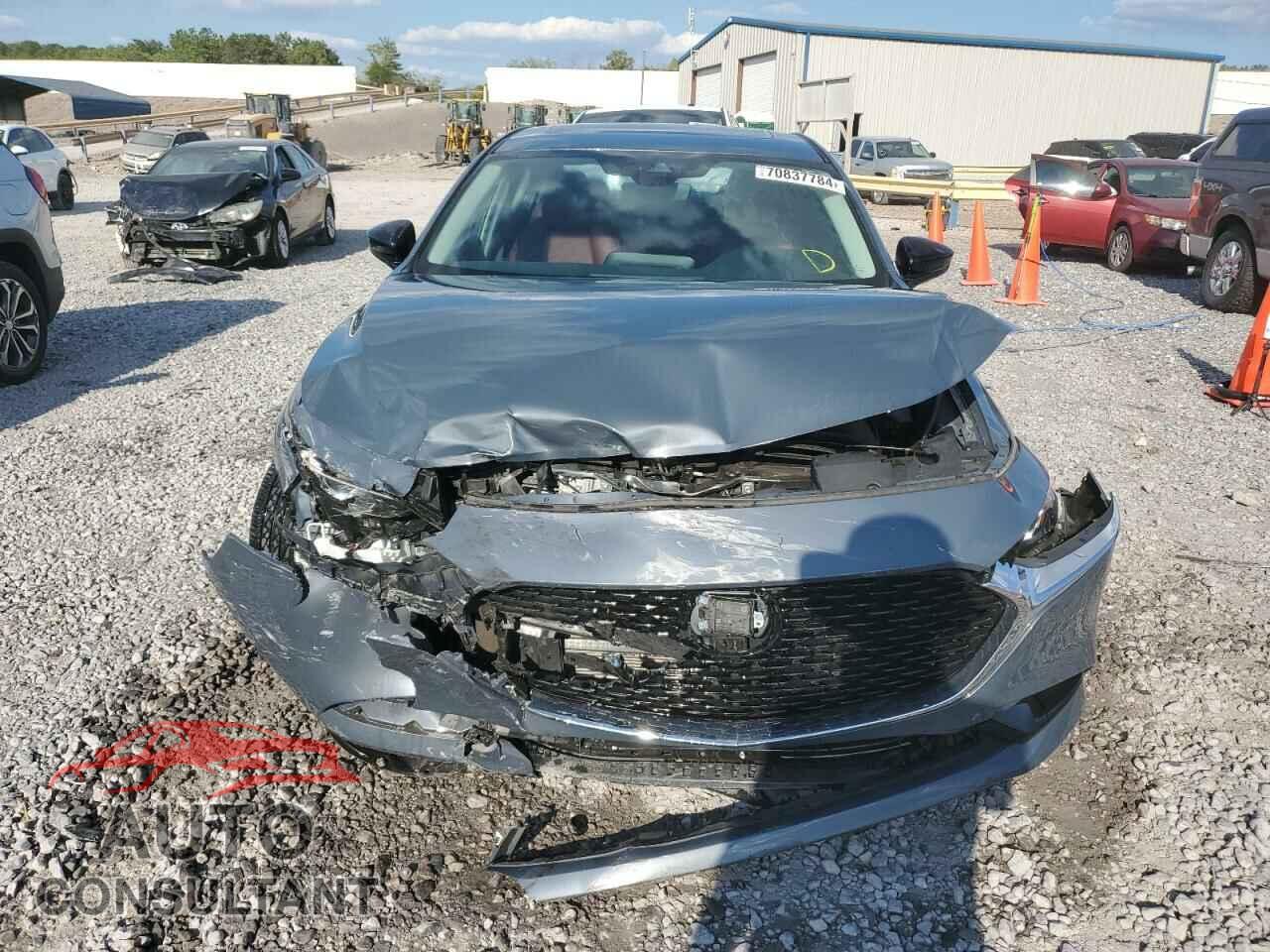 MAZDA 3 2023 - 3MZBPACM2PM354650