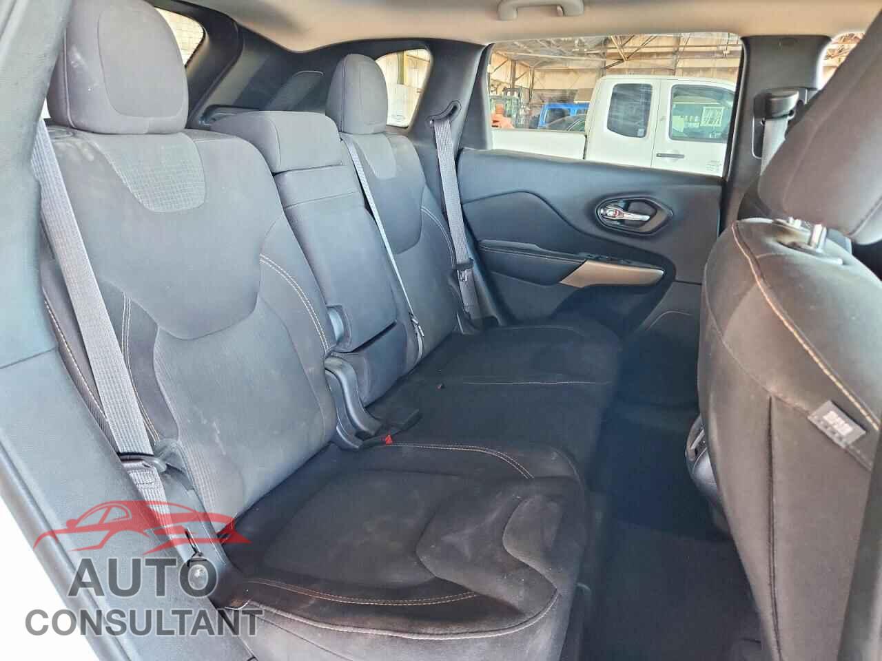 JEEP CHEROKEE 2017 - 1C4PJLCB4HW668256