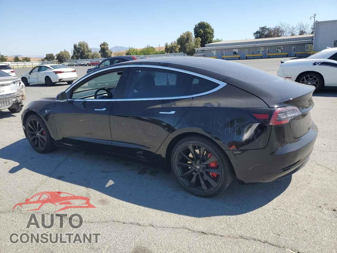 TESLA MODEL 3 2018 - 5YJ3E1EA0JF060868