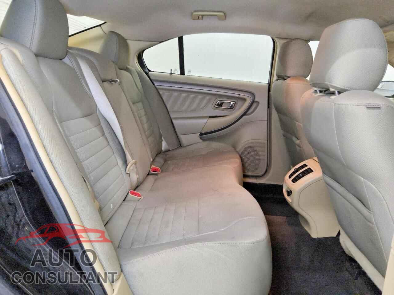 FORD TAURUS 2017 - 1FAHP2D89HG117031