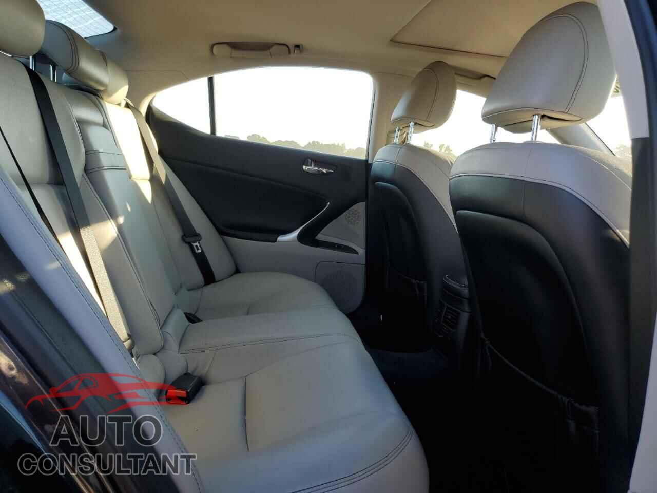 LEXUS IS 2010 - JTHCF5C24A5043880