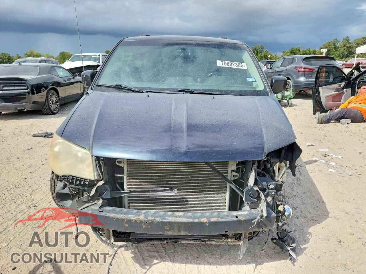 DODGE CARAVAN 2013 - 2C4RDGDG4DR643426