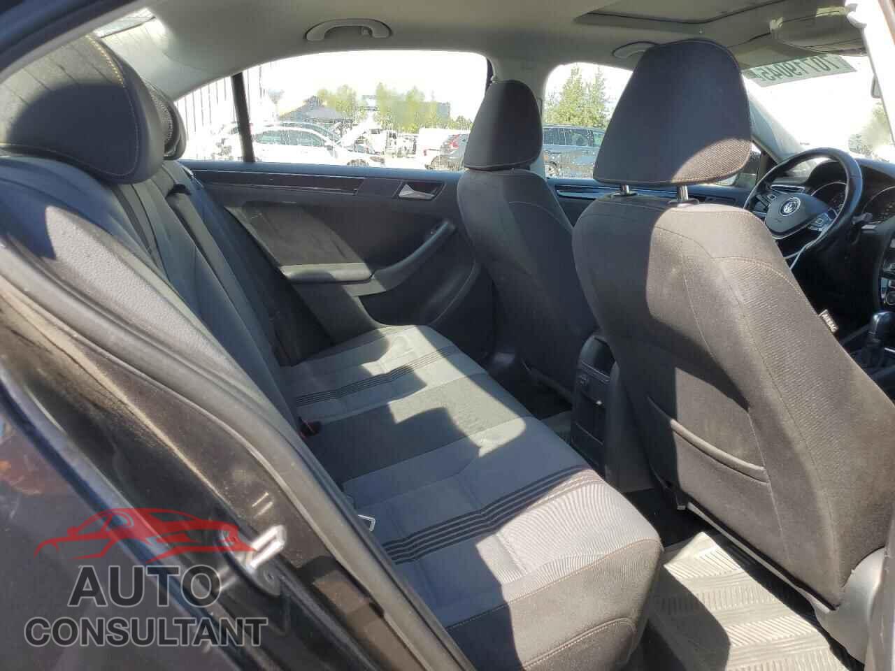 VOLKSWAGEN JETTA 2017 - 3VWDB7AJ8HM382456