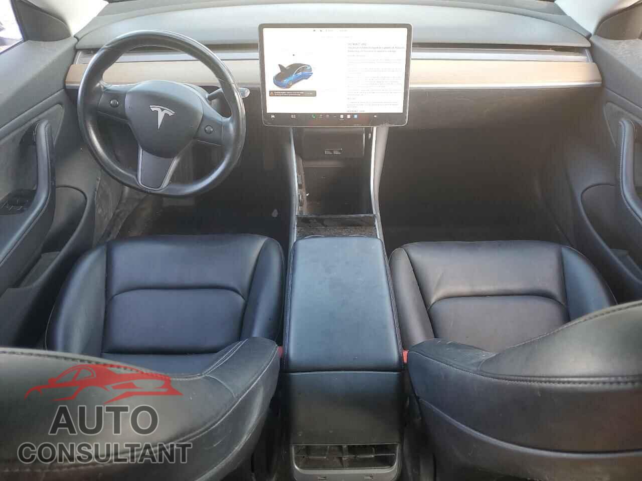 TESLA MODEL 3 2018 - 5YJ3E1EB0JF064752