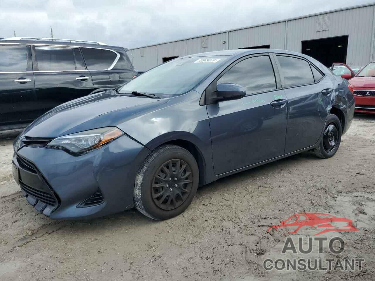 TOYOTA COROLLA 2018 - 5YFBURHE4JP799435