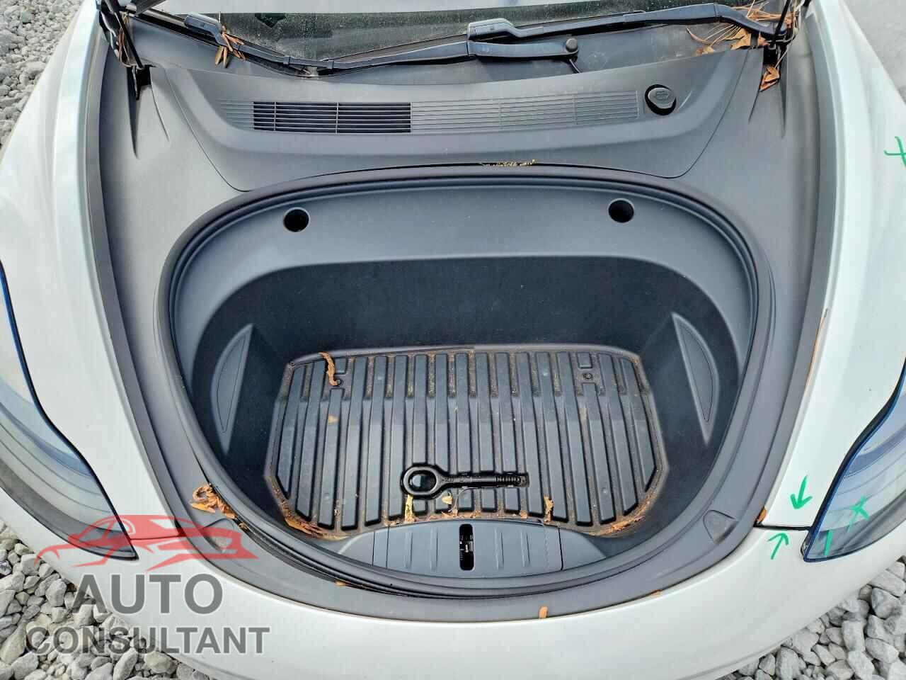 TESLA MODEL 3 2021 - 5YJ3E1EA5MF917089