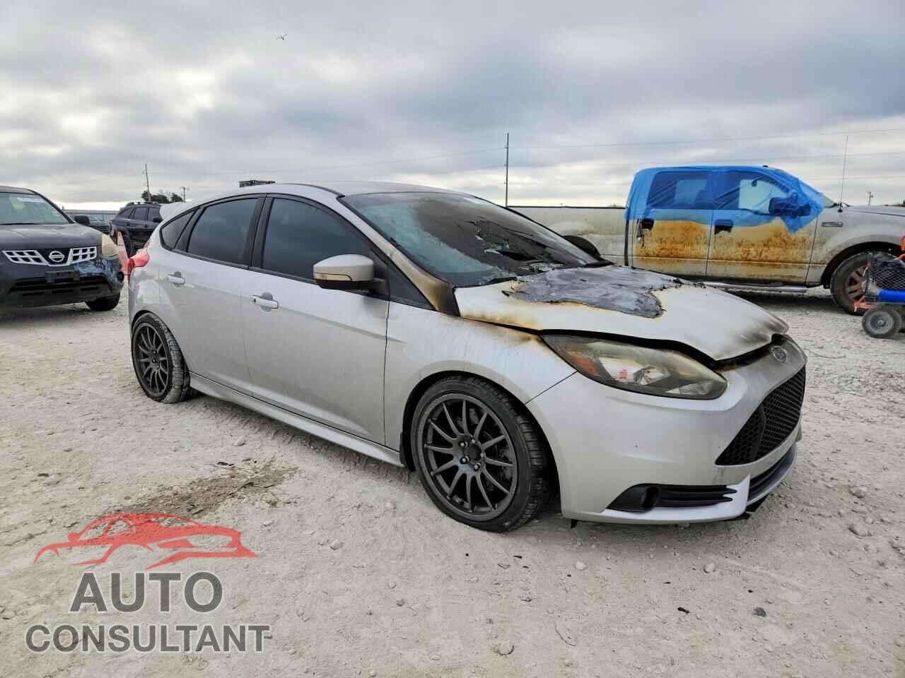 FORD FOCUS 2014 - 1FADP3L96EL168228