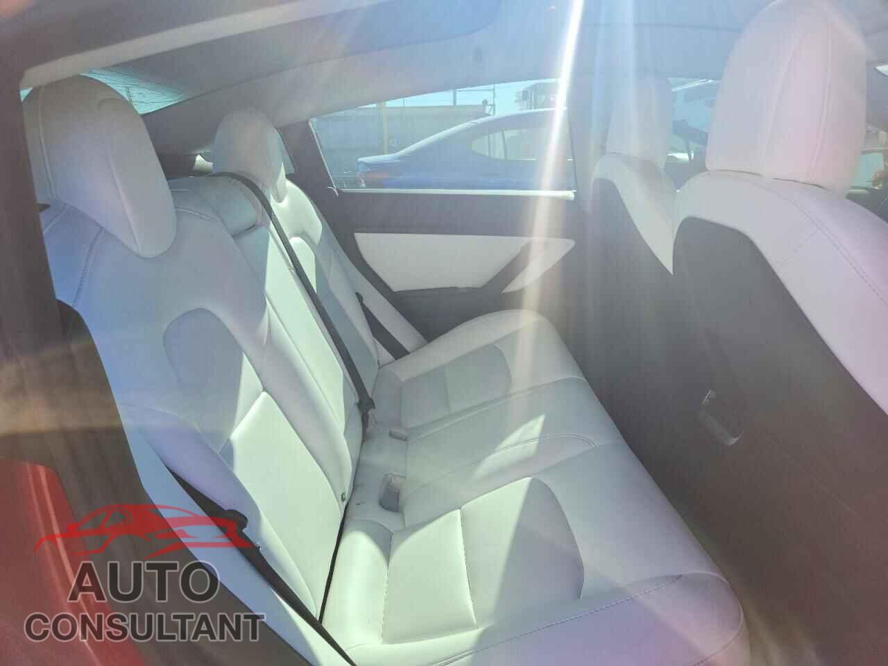TESLA MODEL 3 2018 - 5YJ3E1EB6JF111797
