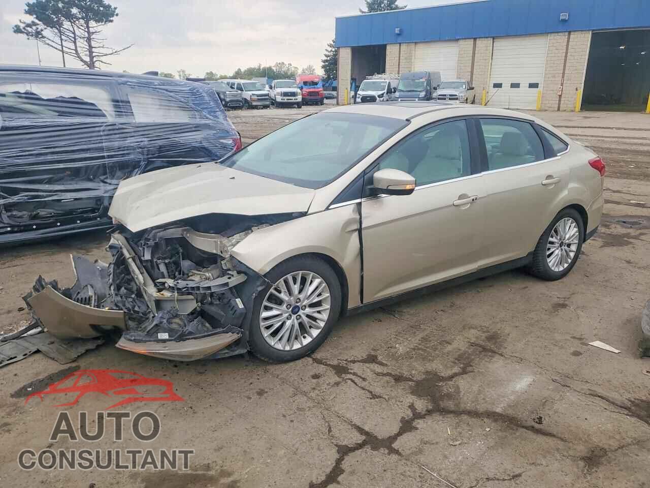 FORD FOCUS 2018 - 1FADP3J23JL302015