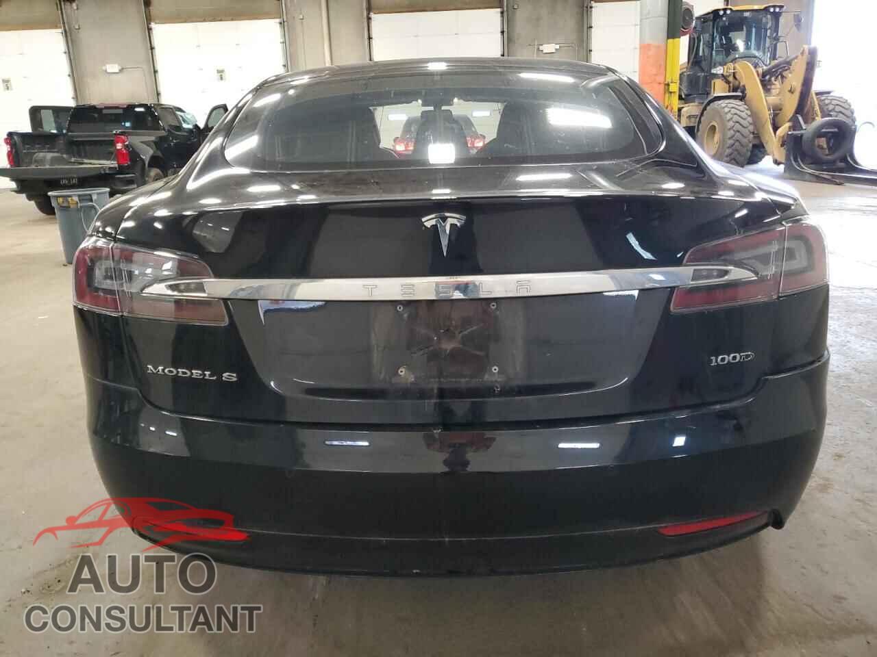 TESLA MODEL S 2018 - 5YJSA1E21JF273036