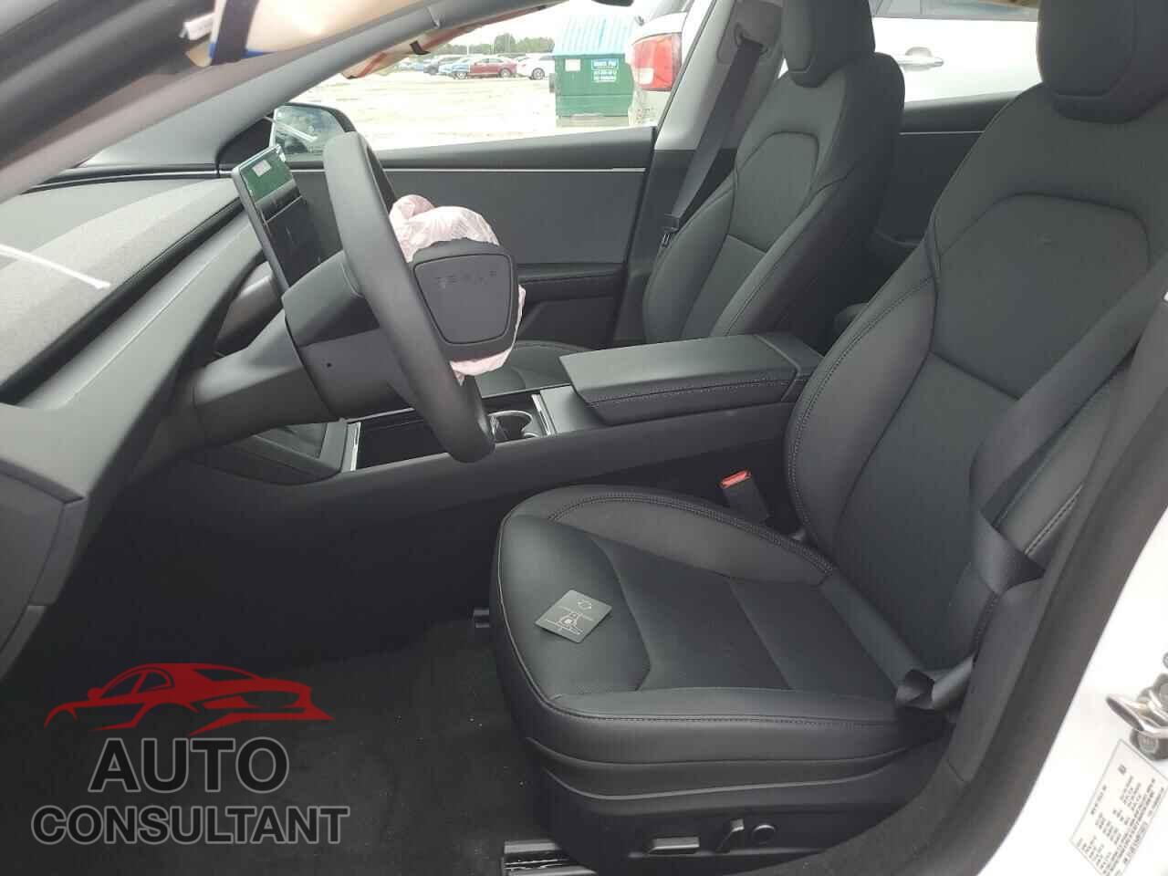 TESLA MODEL 3 2024 - 5YJ3E1EA4RF733219