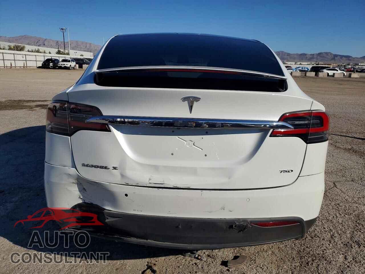 TESLA MODEL X 2018 - 5YJXCBE26JF143484