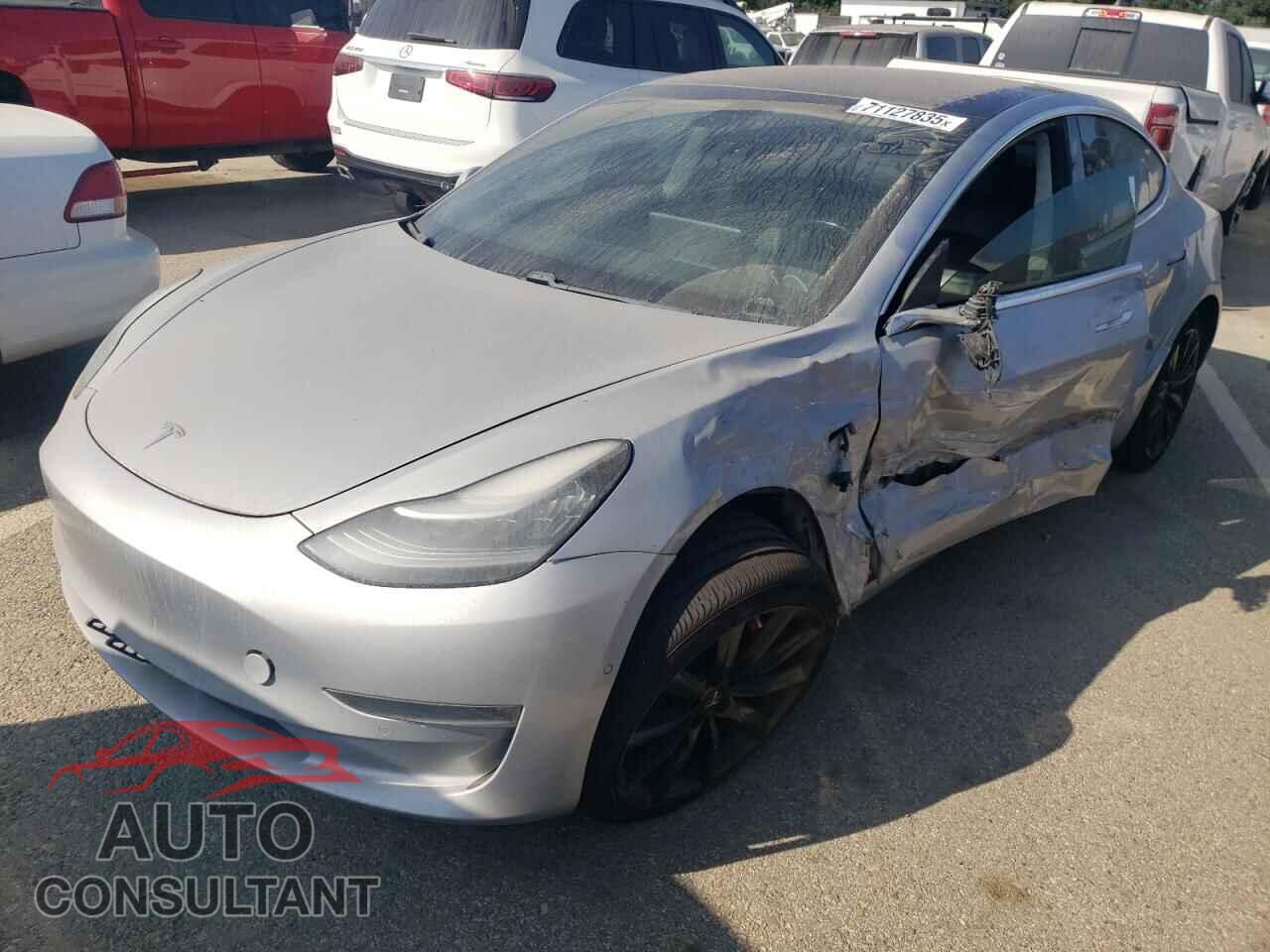 TESLA MODEL 3 2018 - 5YJ3E1EB0JF083446