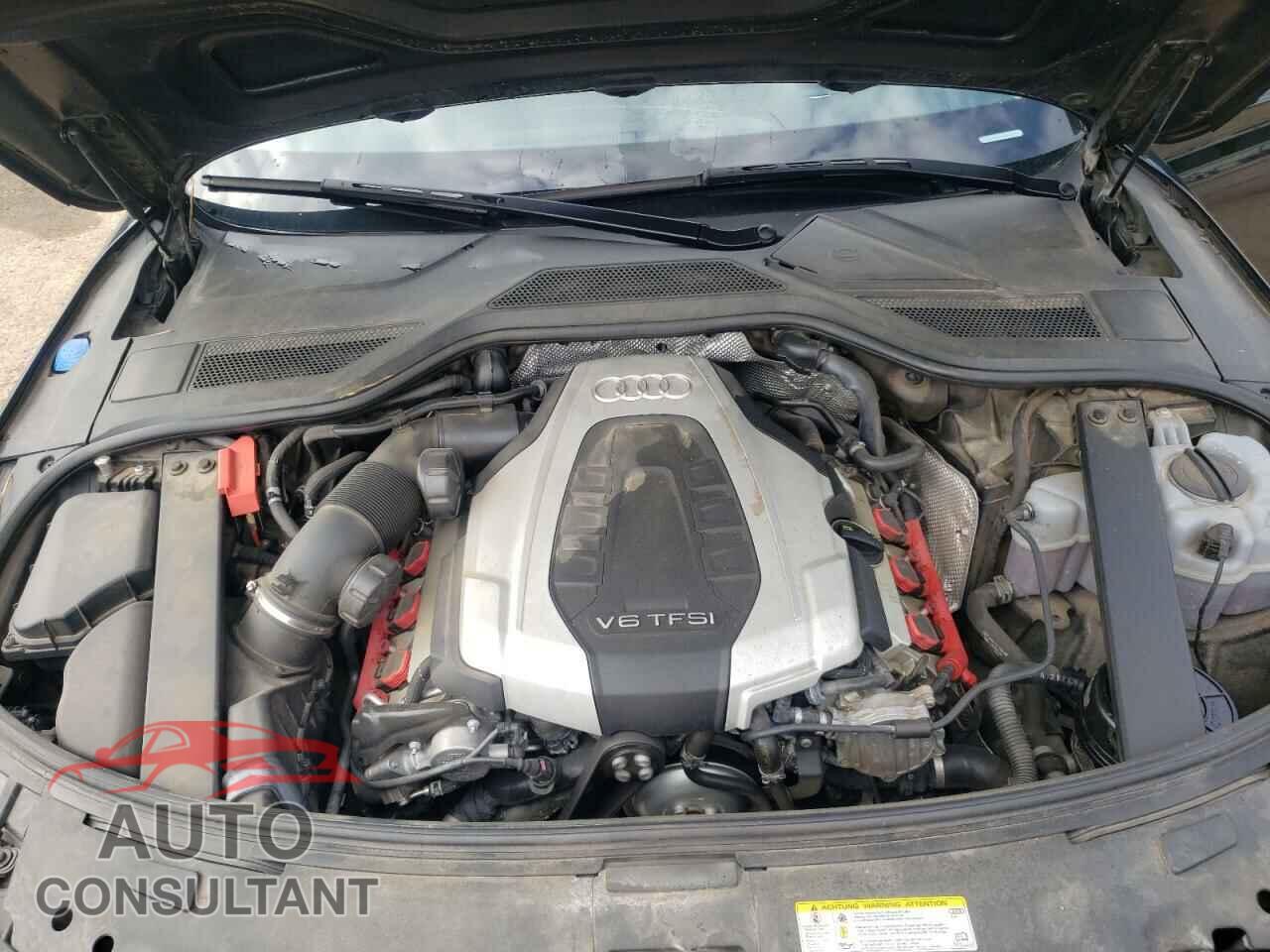 AUDI A8 2018 - WAU44AFD5JN000616