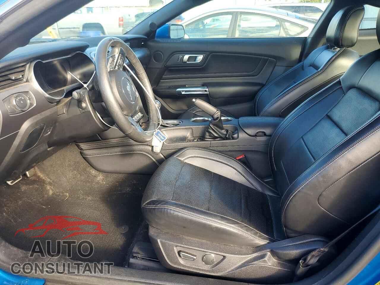 FORD MUSTANG 2019 - 1FA6P8TH5K5191805