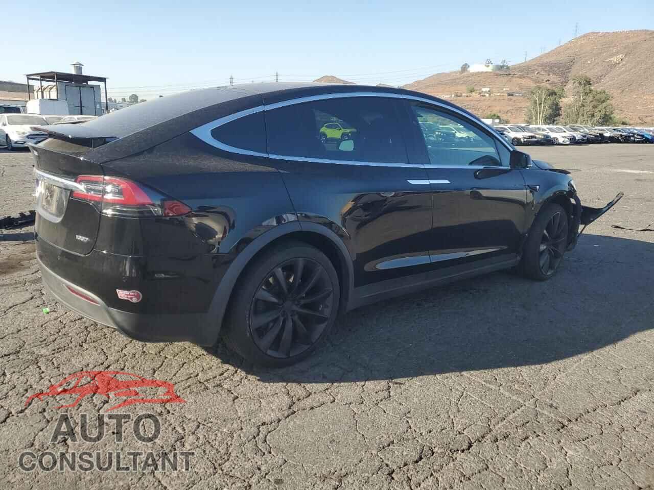 TESLA MODEL X 2017 - 5YJXCBE21HF067067
