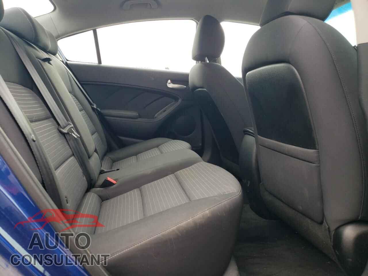 KIA FORTE 2017 - 3KPFL4A75HE006545