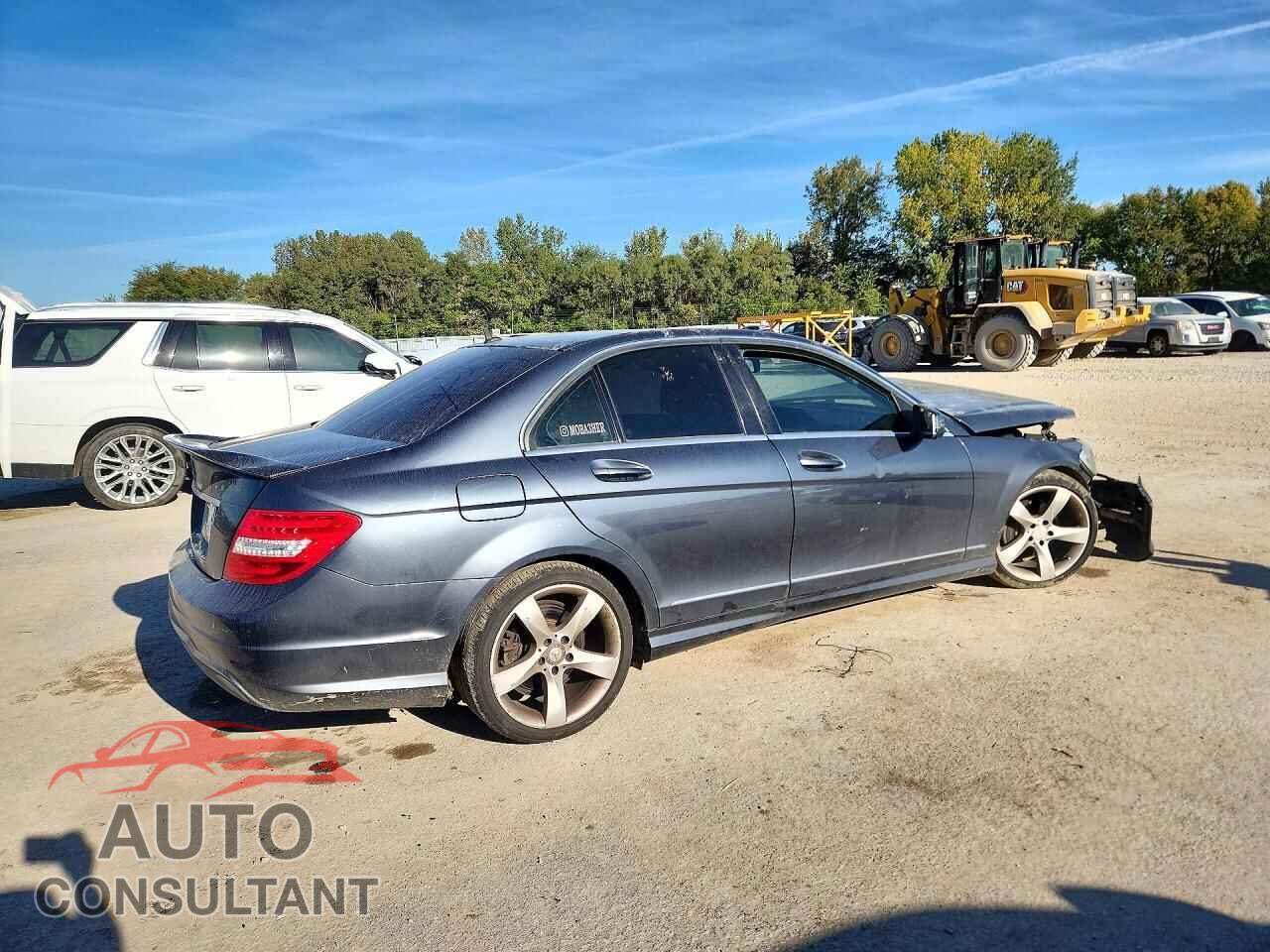 MERCEDES-BENZ C-CLASS 2014 - WDDGF4HB1EA964351