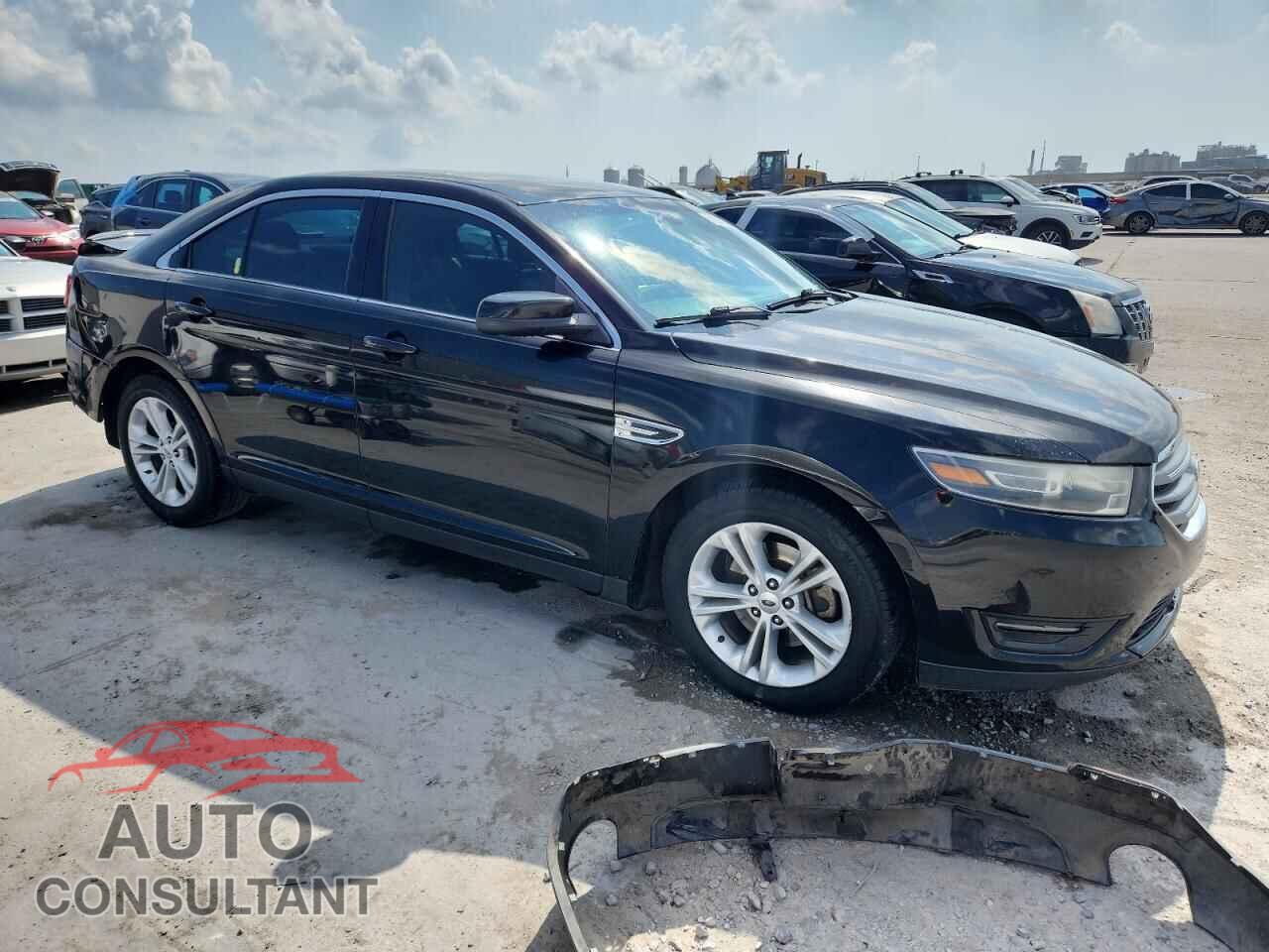 FORD TAURUS 2015 - 1FAHP2E87FG174274