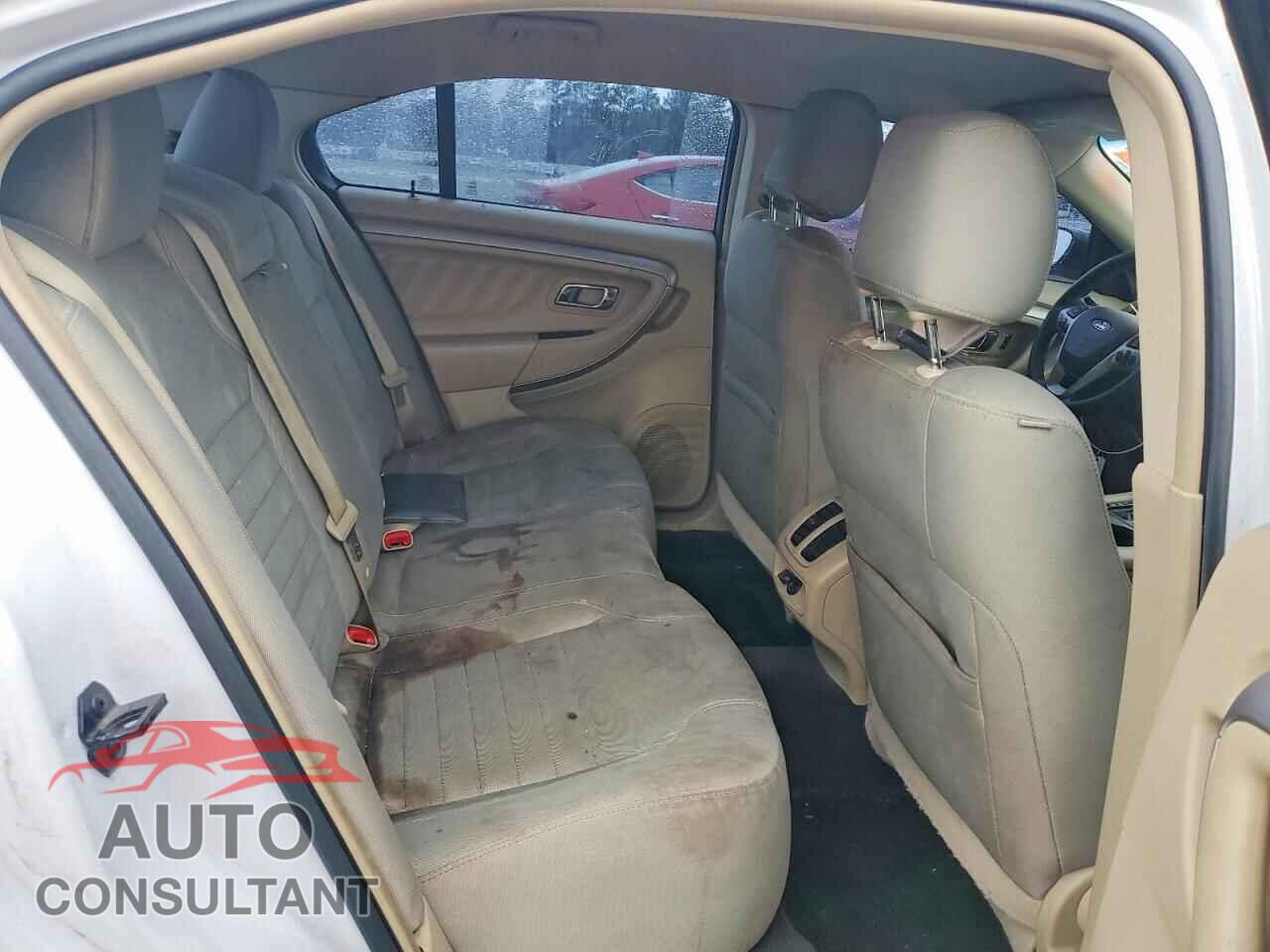 FORD TAURUS 2018 - 1FAHP2D89JG125409