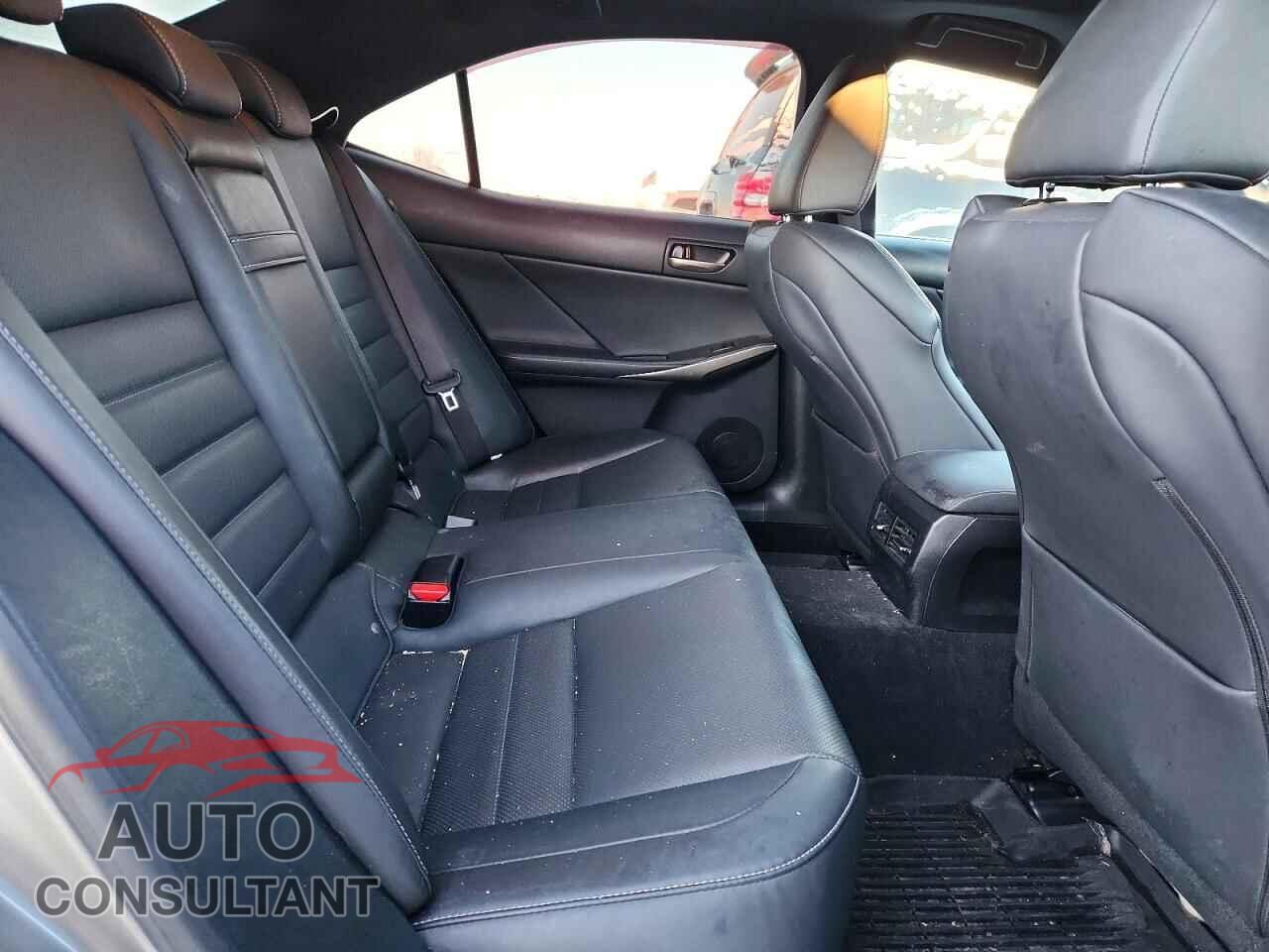 LEXUS IS 2017 - JTHCM1D23H5017343