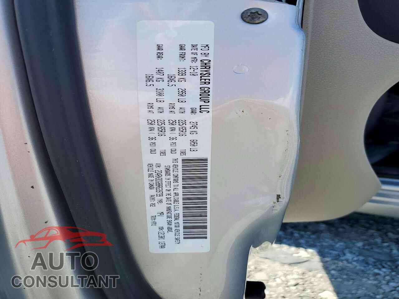 DODGE CARAVAN 2011 - 2D4RN3DG8BR639739
