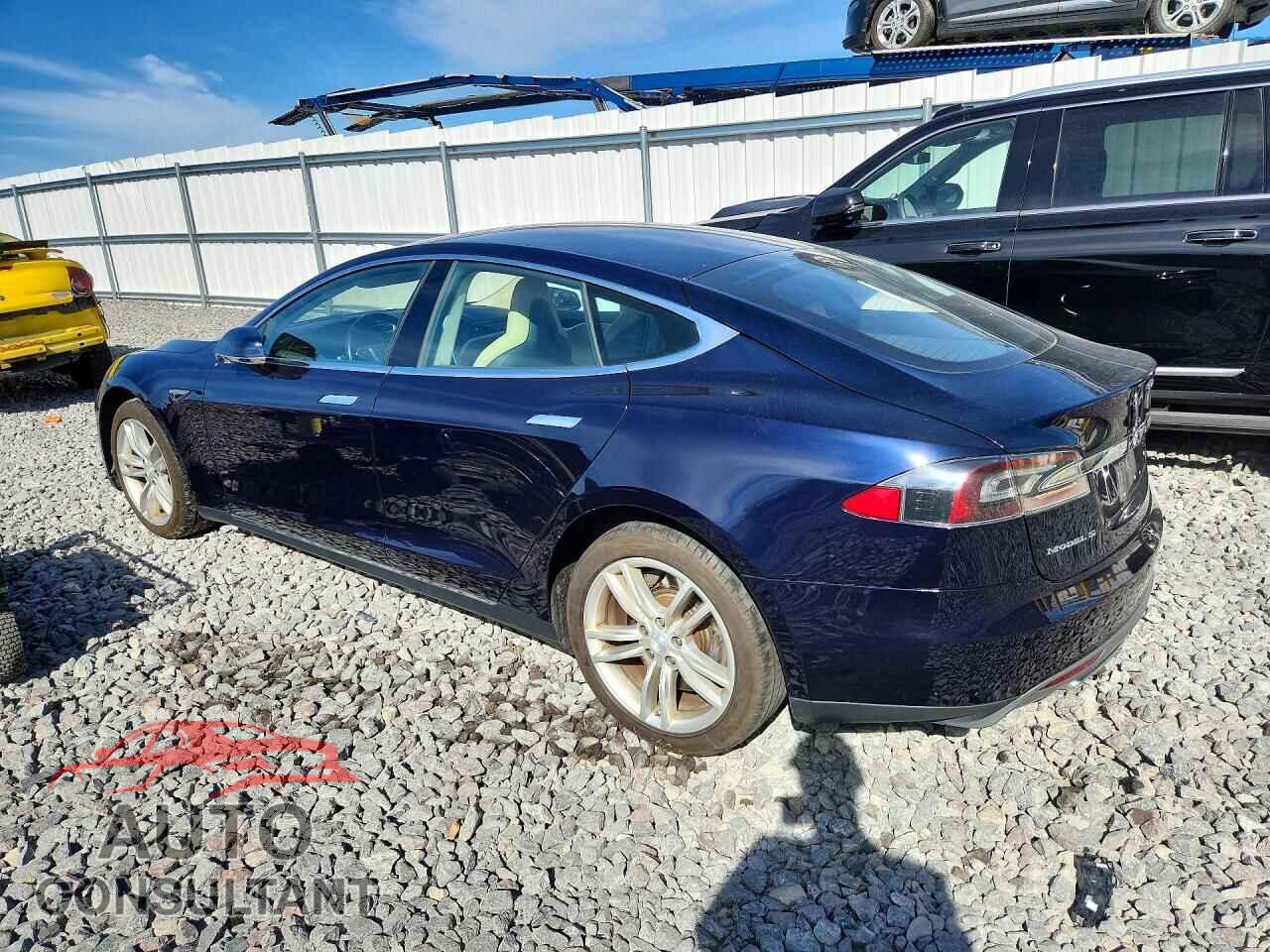TESLA MODEL S 2014 - 5YJSA1H18EFP56144