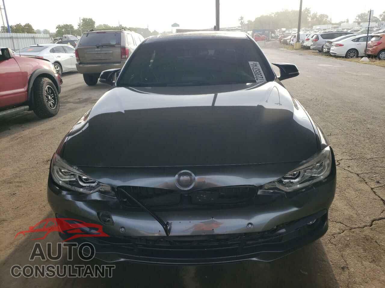 BMW 3 SERIES 2017 - WBA8D9G35HNU62352