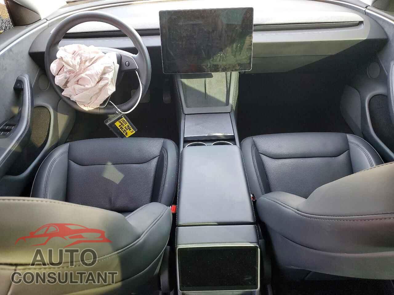 TESLA MODEL 3 2025 - 5YJ3E1EB7SF914376