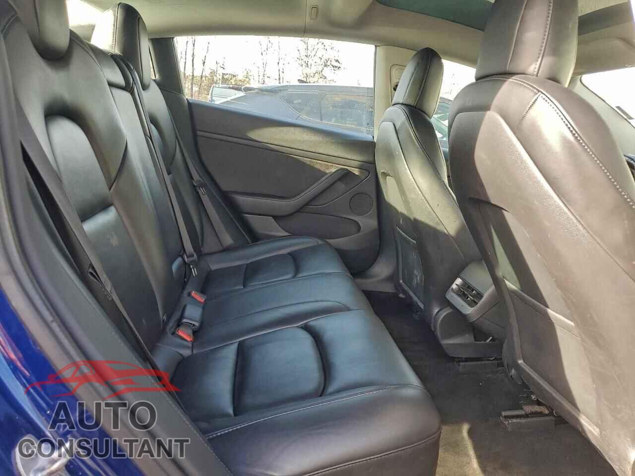 TESLA MODEL 3 2022 - 5YJ3E1EA4NF285574