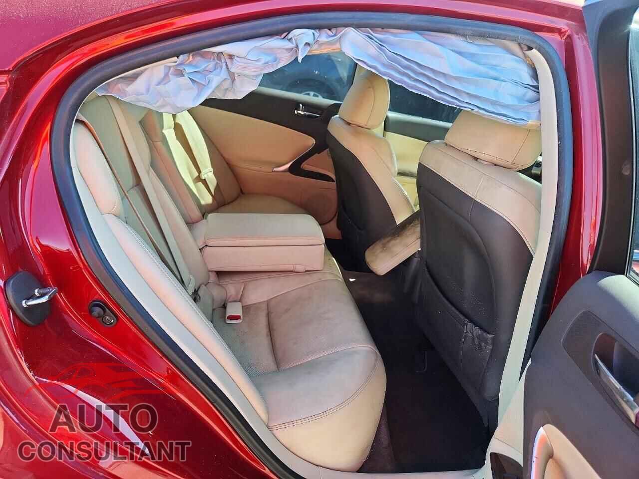 LEXUS IS 2011 - JTHBF5C24B5147783