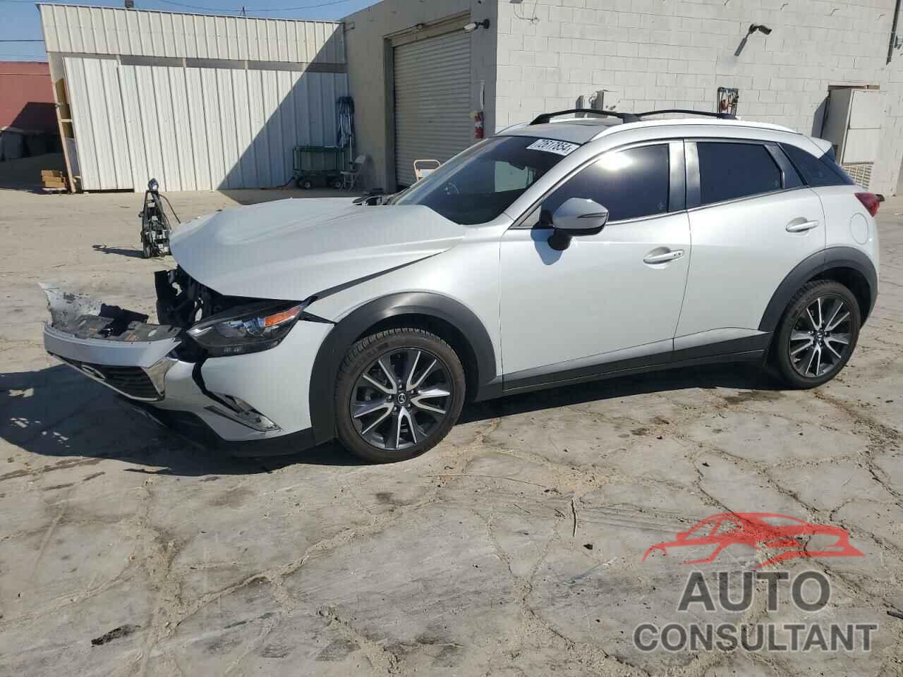 MAZDA CX-3 2018 - JM1DKFC77J1324212