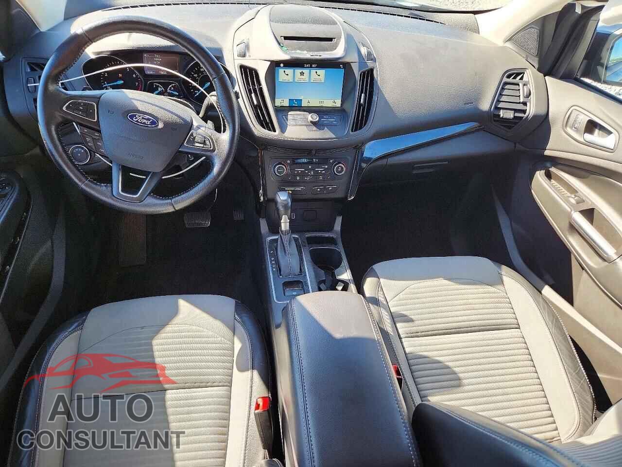 FORD ESCAPE 2018 - 1FMCU9GD1JUC16573