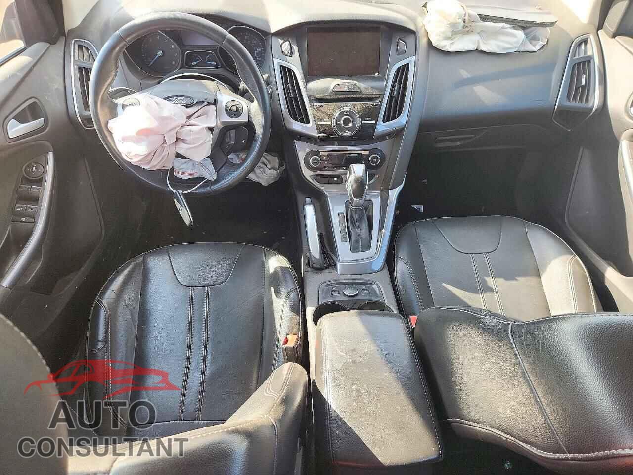 FORD FOCUS 2013 - 1FADP3J25DL241755