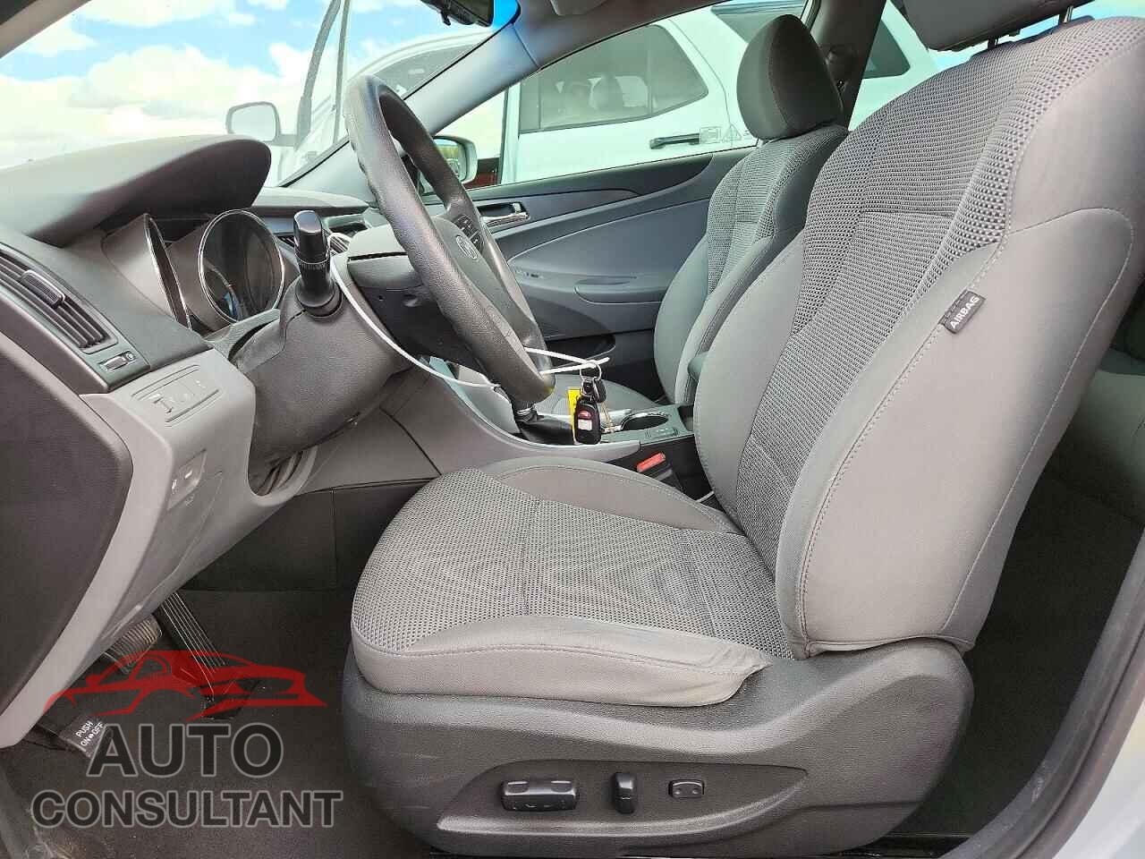 HYUNDAI SONATA 2014 - 5NPEB4AC3EH868049