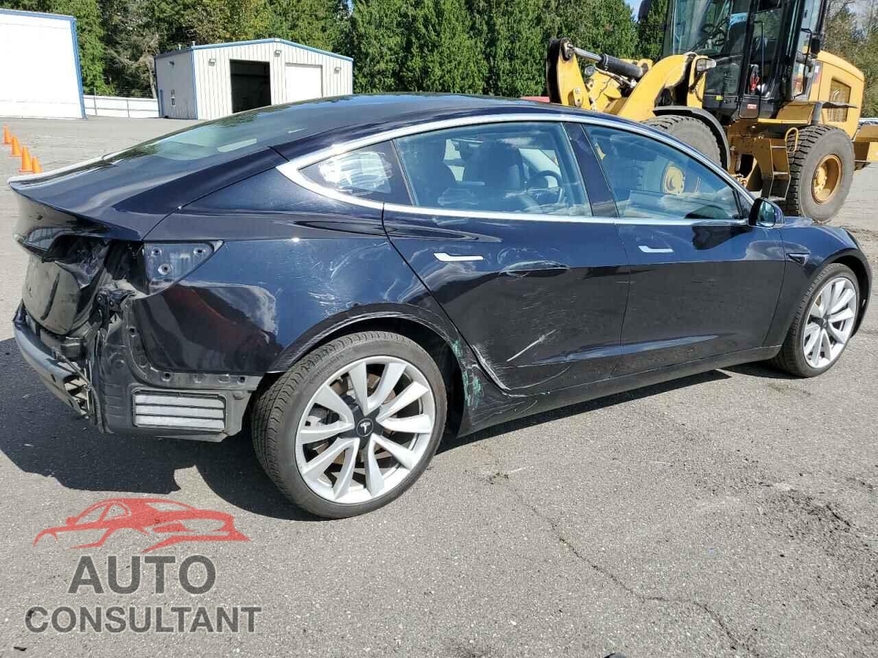 TESLA MODEL 3 2018 - 5YJ3E1EBXJF071739
