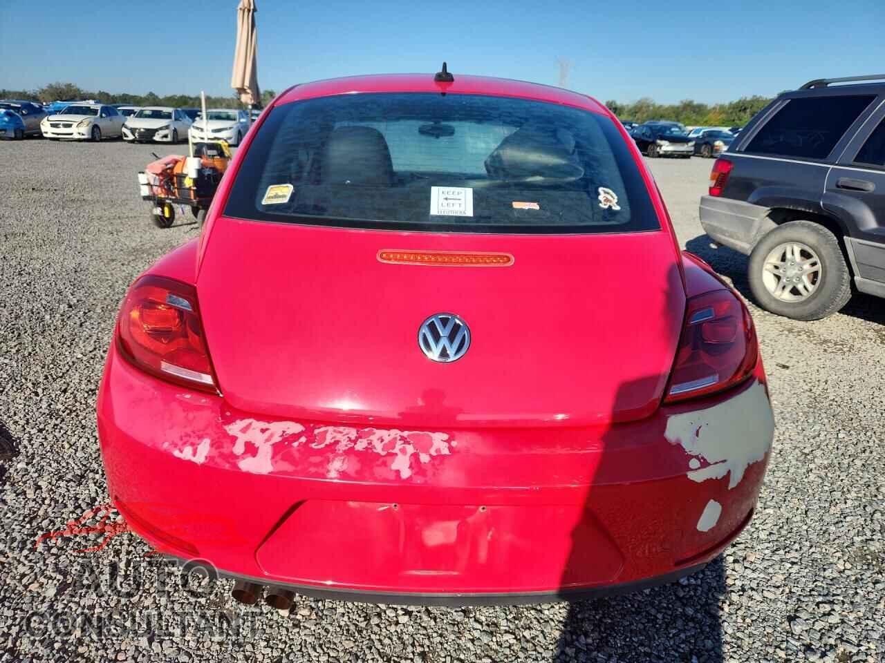 VOLKSWAGEN BEETLE 2013 - 3VWJP7AT8DM679968