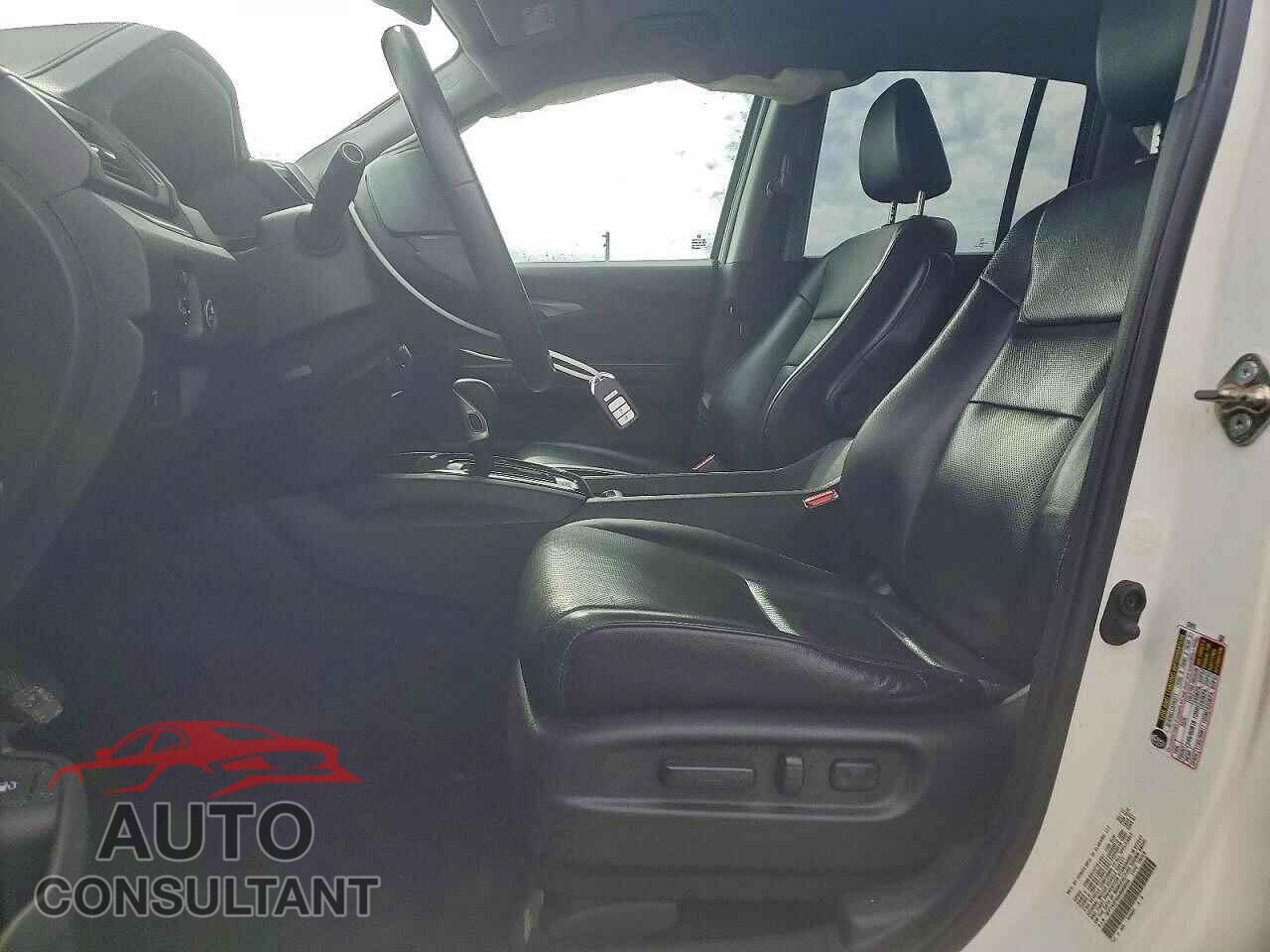 HONDA RIDGELINE 2017 - 5FPYK2F65HB009558