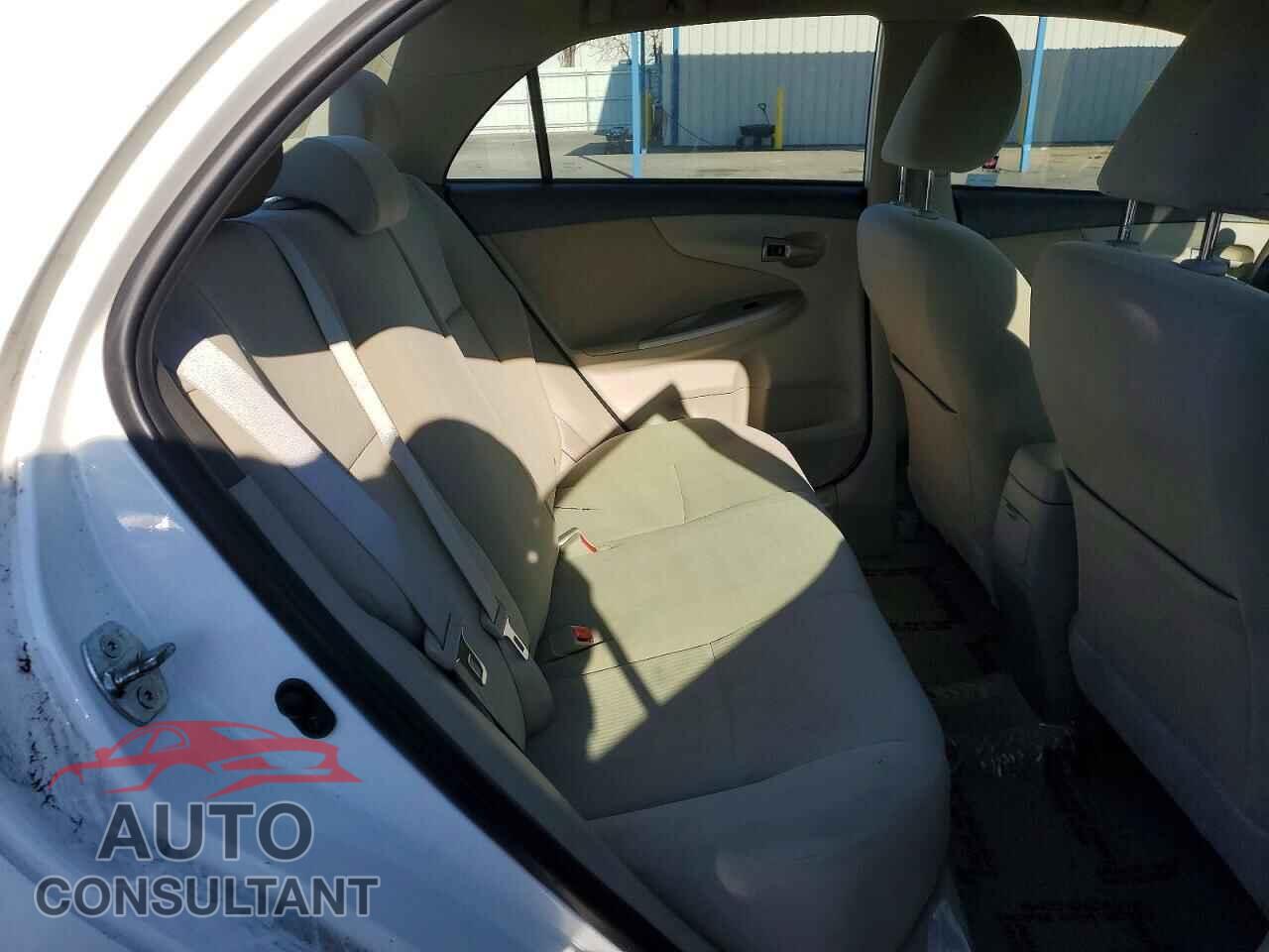 TOYOTA COROLLA 2010 - 1NXBU4EE5AZ250154