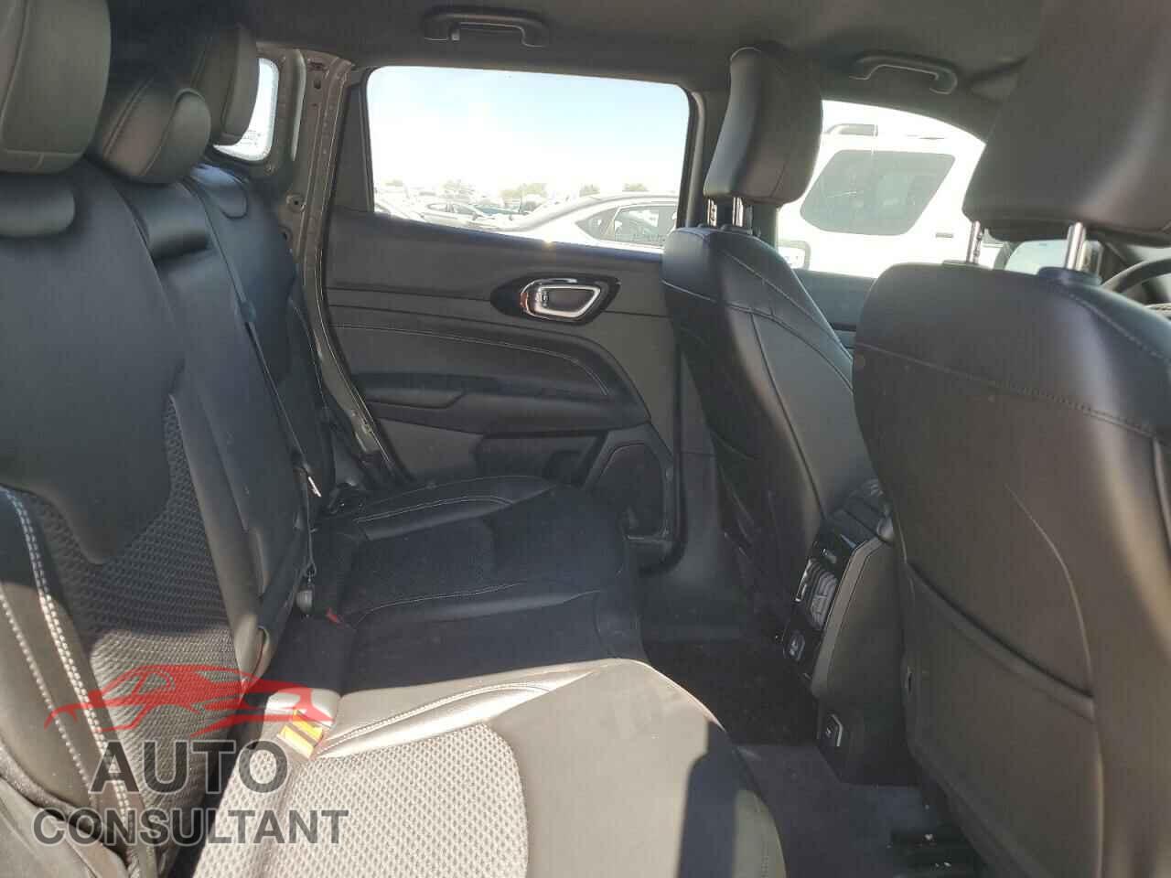 JEEP COMPASS 2023 - 3C4NJDBN6PT519182