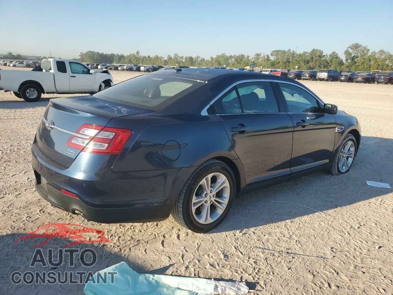 FORD TAURUS 2017 - 1FAHP2E80HG115683
