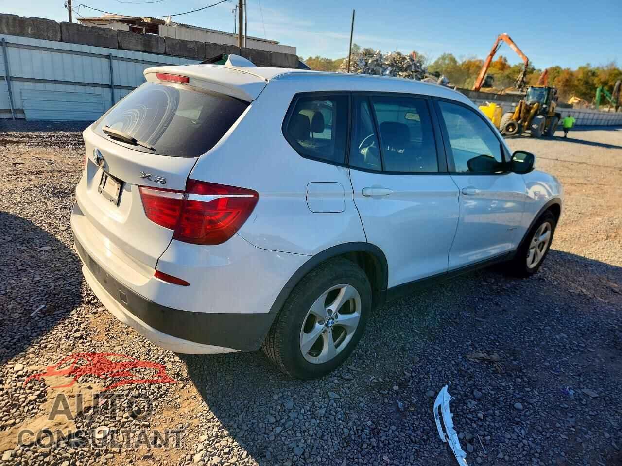 BMW X3 2011 - 5UXWX5C56BL716282