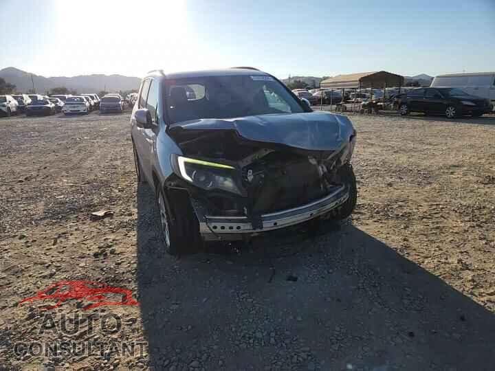 HONDA PILOT 2017 - 5FNYF6H92HB025129